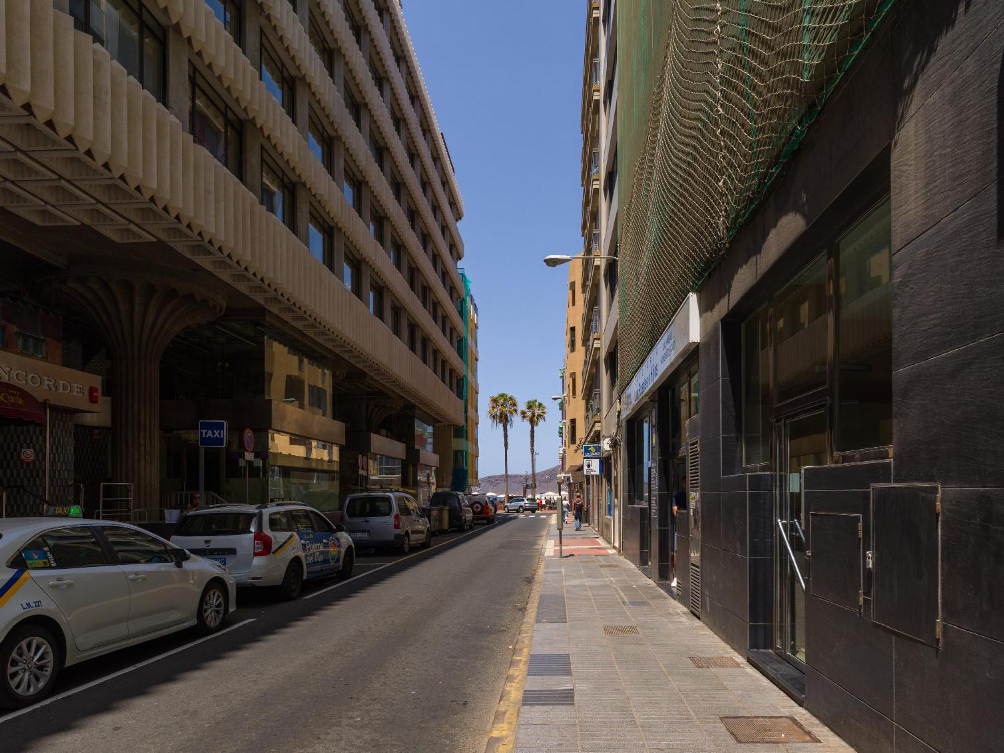 City Family Avatar Duplex Near The Beach Las Palmas Buitenkant foto